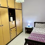 Habitacion Barato En Piso Familiar Compartido El Centro De La Ciudad Cerca De La Estacion De Autobuses