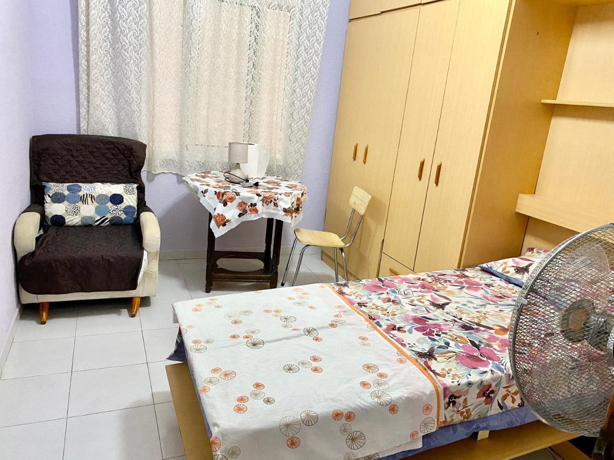 Apartamento Barato En Piso Familiar Compartido El Centro De La Ciudad Cerca De La Estacion De Autobuses *